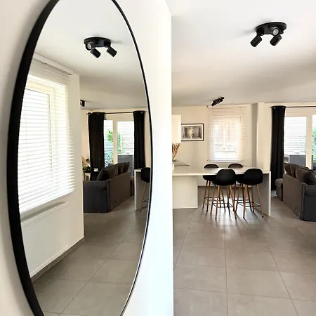 Appartement Au Coeur De Avec Parking Prive *