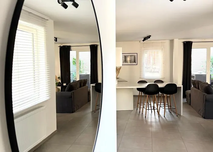 Appartement Au Coeur De Avec Parking Prive *
